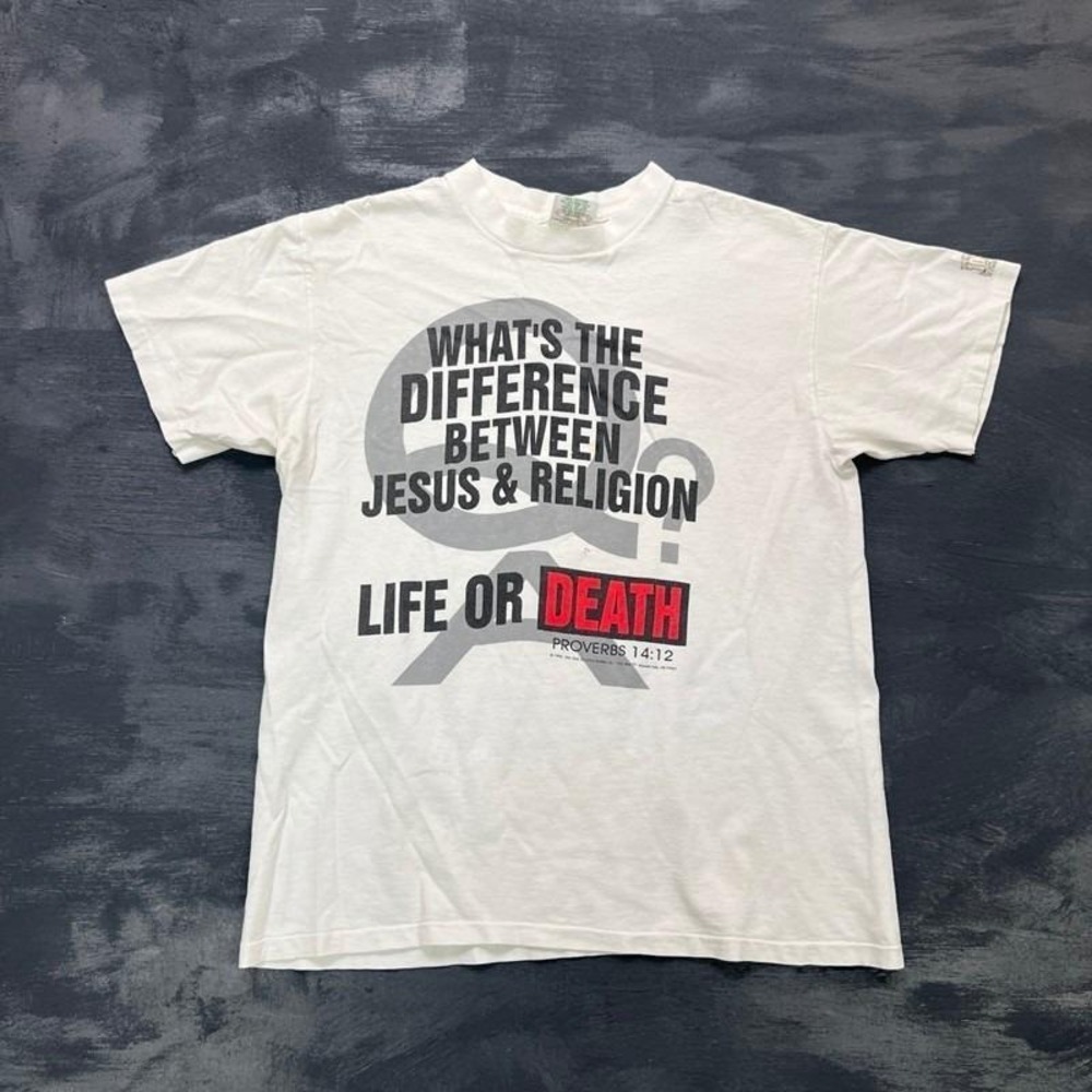 Vintage Difference Between Jesus & Religion Shirt Mens Large White 1990s